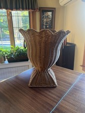 Vintage urn basket for sale  Belmont