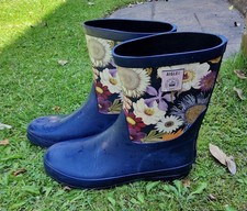 Aigle navy floral for sale Aigle navy floral for sale  WIRRAL