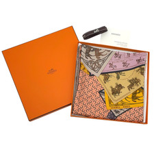 Auth hermes carré d'occasion  Expédié en Belgium