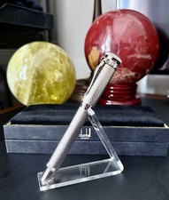 Alfred Dunhill Sentryman Rollerball com padrão de diamante banhado a paládio com cartão comprar usado Alfred Dunhill Sentryman Rollerball com padrão de diamante banhado a paládio com cartão comprar usado  Enviando para Brazil