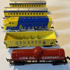 Maisto scale train for sale  Polson