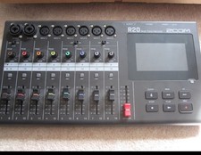Zoom r20 multitrack for sale  CORBY