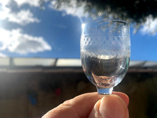 Anciens verres cave d'occasion Anciens verres cave d'occasion  Nîmes