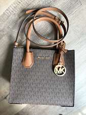 Bolsa tiracolo Michael Kors Mercer logotipo e couro acordeão nova, usado comprar usado  Enviando para Brazil