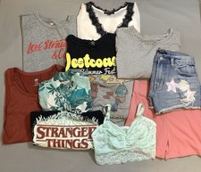 Lot women small for sale  Fayetteville