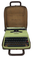 Macchina scrivere olivetti usato  Vimodrone