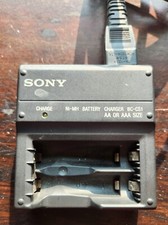 Carregador de bateria Sony BC-CS1 Ni-MH para pilhas AA e AAA, 110 cabos, usado comprar usado  Enviando para Brazil