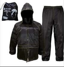 Tuta antipioggia unisex usato  Bisceglie