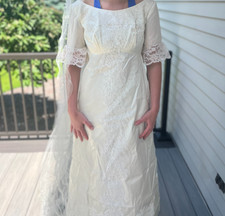 wedding veil dress for sale  Le Center