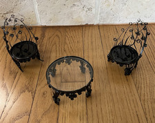 Mesa y 2 sillas para muñecas filigrana de metal negro - mecedora, silla segunda mano  Embacar hacia Mexico