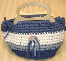 Borsa blu bianca usato  Palermo