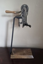 Usado, Rogar Estate abridor de vinho design de uva cromado suporte de mesa com base de madeira vintage comprar usado Usado, Rogar Estate abridor de vinho design de uva cromado suporte de mesa com base de madeira vintage comprar usado  Enviando para Brazil