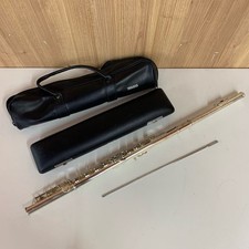 Instrumento de viento de flauta Yamaha YFL-311 usado con algo de desgaste y daños segunda mano  Embacar hacia Mexico