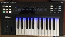 Native instruments komplete gebraucht kaufen  Frankfurt am Main