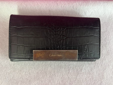 portefeuille calvin klein d'occasion portefeuille calvin klein d'occasion Expédié en Belgium
