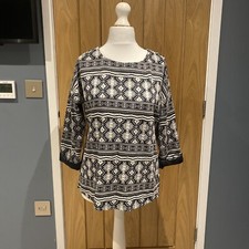 Country rose small for sale  LEEDS