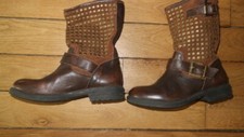 Bottines cloutees eden d'occasion  Maisons-Alfort