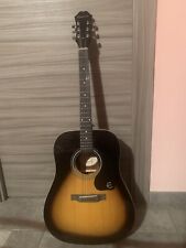 Chitarra acustica usato  Azzate