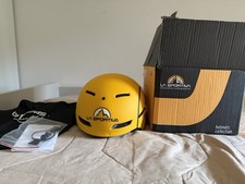 Casco ferrata sportiva usato  Vetto