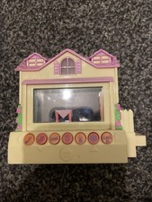 Mattel Pixel Chix Yellow House Mansion Gra elektroniczna 2005 Vintage, nr 1219 na sprzedaż  Wysyłka do Poland