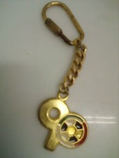 Portachiavi keyring world usato  Milano
