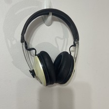 Sennheiser momentum aebt for sale  THATCHAM