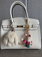 Novo! Bolsa de couro vegana com berloques. Bolsa tote/satchel de luxo off-white, usado comprar usado  Enviando para Brazil