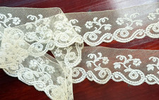 Dentelle ancienne valenciennes d'occasion Dentelle ancienne valenciennes d'occasion  Morestel