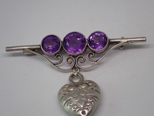 Jolie broche ancienne d'occasion Jolie broche ancienne d'occasion  Chantelle