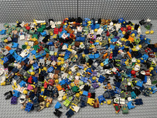 LEGO. Ciudad. Lote de piezas y accesorios de minifiguras.  Más de 1 libra. Usado segunda mano  Embacar hacia Mexico