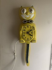 Kit antigo relógio de parede amarelo gato com detalhes em strass 110v elétrico comprar usado  Enviando para Brazil