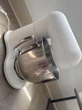 5.3 qt. stand for sale  Oswego