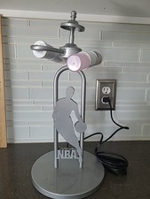 Usado, Abajur de mesa vintage NBA logotipo basquete prata metal funcionando sem sombra comprar usado  Enviando para Brazil