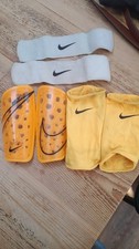 Nike shin pad for sale  HORSHAM