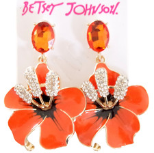 2.25 betsey johnson d'occasion  Expédié en Belgium