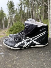 Tênis/botas de luta livre Asics Fuerte preto e branco masculino 11 e joelheiras médias comprar usado  Enviando para Brazil