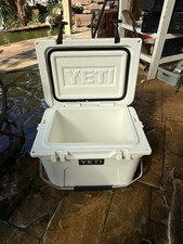 Yeti tundra cooler.bud for sale  Orange Beach