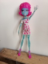 Poupée monster high d'occasion  Cousance