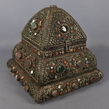 Antique tibetan wooden d'occasion  Expédié en Belgium