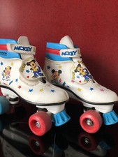 Rollers disney mickey d'occasion  Villeneuve-le-Comte