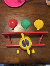 Usado, Prateleira de parede decorativa de avião 14” de comprimento colorida quarto infantil com balões comprar usado  Enviando para Brazil