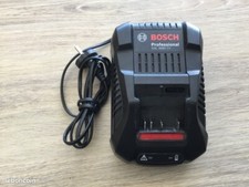 Chargeur bosch 3680 d'occasion  Hornaing