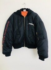Rare vetements total d'occasion  Expédié en Belgium