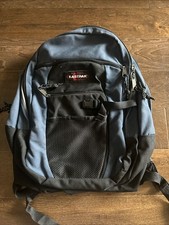Eastpak compartment padded d'occasion  Expédié en Belgium