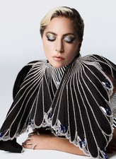 Photo lady gaga d'occasion  Salon-la-Tour