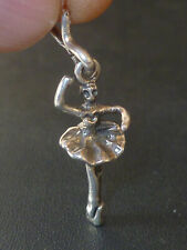Joli pendentif danseuse d'occasion  L'Isle-sur-la-Sorgue