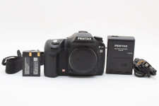 Fotocamera reflex digitale usato  Spedire a Italy