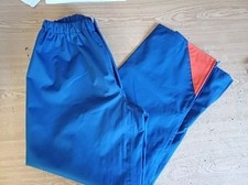 Pantalone impermeabile ignifug usato  Grumo Nevano