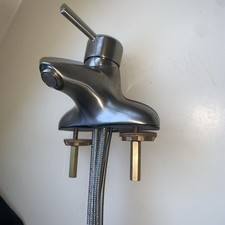 Hansgrohe bathroom faucet d'occasion  Expédié en Belgium