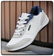 Paio scarpe sportive usato  Casapesenna